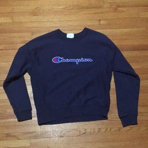 Women’s Champion Crewneck!